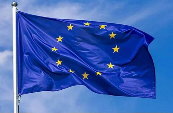 ইইউর সমর্থন: অন্তর্বর্তী সরকারের মাধ্যমে বাংলাদেশের গণতান্ত্রিক অগ্রগতি নিশ্চিত করতে আস্থা