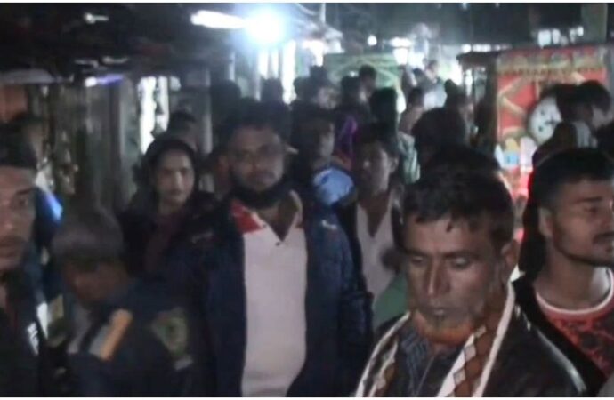 গ্যাস সিলিন্ডার লিকেজ থেকে আগুন, দগ্ধ ৫ জন