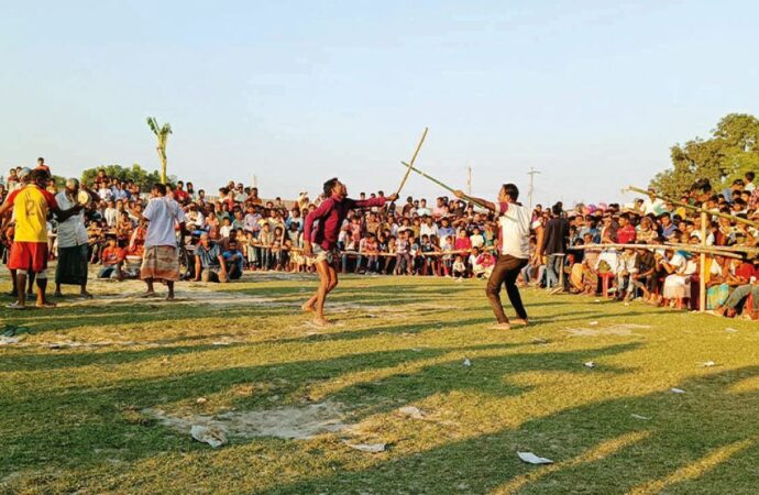 নওগাঁয় গ্রামীণ ঐতিহ্যবাহী খেলার উৎসব অনুষ্ঠিত