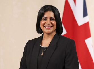 শাবানা মাহমুদ কি হতে চলেছেন ব্রিটেনের প্রথম মুসলিম প্রধানমন্ত্রী?