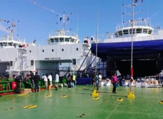 চট্টগ্রামে তৈরি আরও তিন জাহাজ গেল আমিরাতে