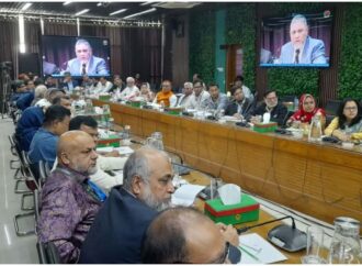 সিইসি: নির্বাচন দেখার জন্য পর্যবেক্ষকদের চোখ প্রয়োজন