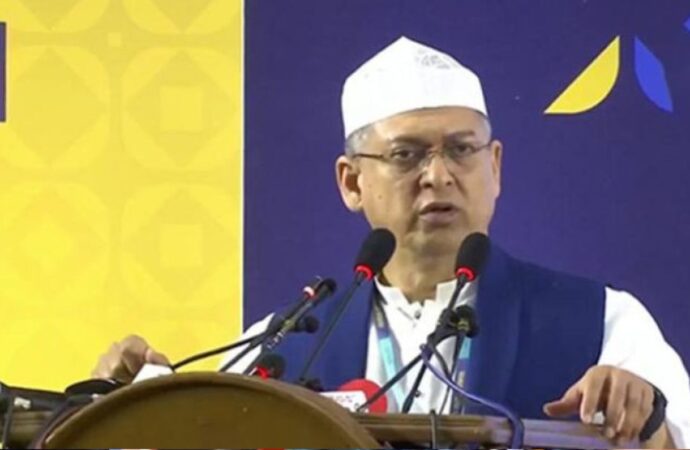 বাংলাদেশে কোরআন-সুন্নাহর বিপরীত আইন করবে না সরকার: সালাহউদ্দিন আহমদ