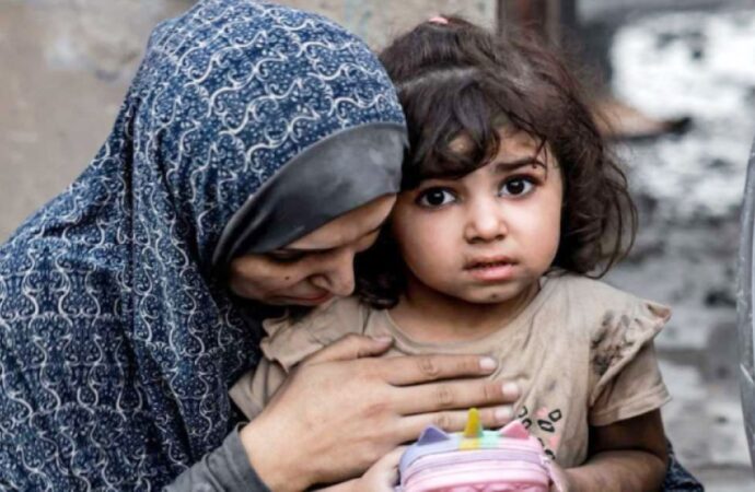 গাজায় শিশুদের শ্রবণশক্তি হারানোর ভয়ংকর ছবি