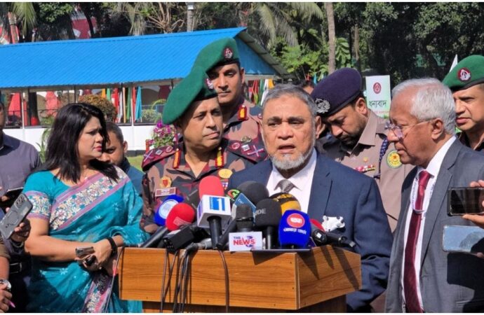 সুষ্ঠু ও শান্তিপূর্ণ নির্বাচনের জন্য সব বাহিনী প্রস্তুত: সিইসি