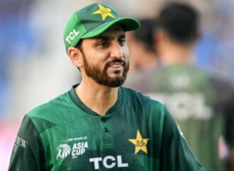 ধোনি ও দ্রাবিড়কে পেছনে ফেলে সালমানের নতুন রেকর্ড