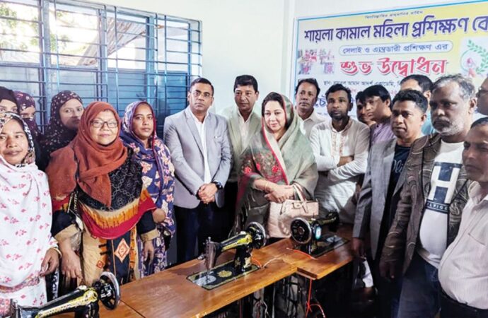 ফরিদপুরে নারীদের স্বাবলম্বী করতে নতুন প্রশিক্ষণ কেন্দ্রের উদ্বোধন
