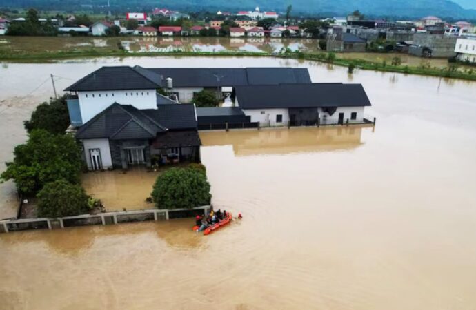 দক্ষিণ-পূর্ব এশিয়ায় বন্যায় মৃতের সংখ্যা ৩২১ এ বৃদ্ধি
