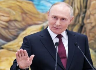 শান্তি চুক্তি এখন সম্পূর্ণ অপ্রয়োজনীয়: পুতিন