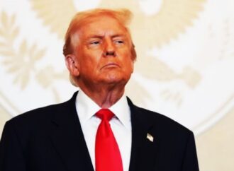 ট্রাম্প তৃতীয় বিশ্ব থেকে অভিবাসন চিরতরে বন্ধ ঘোষণা