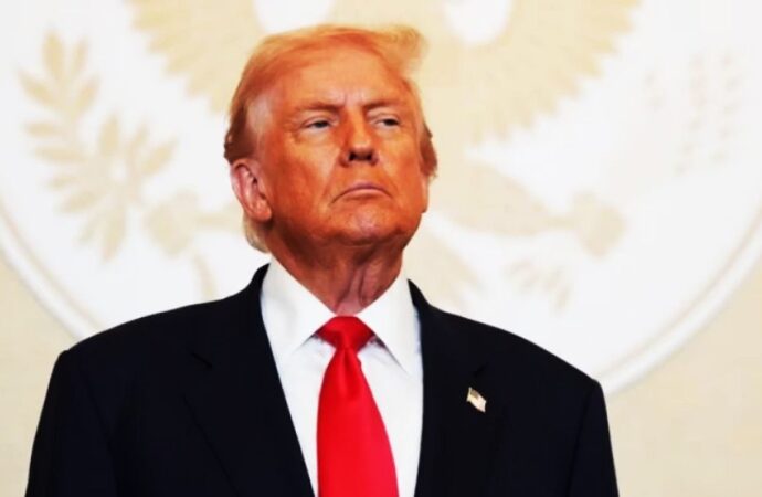 ট্রাম্প তৃতীয় বিশ্ব থেকে অভিবাসন চিরতরে বন্ধ ঘোষণা