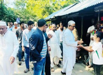 সীতাকুণ্ডে বিএনপি প্রার্থী কাজী সালাউদ্দিনের গণসংযোগ