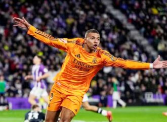 এম্বাপ্পের হ্যাটট্রিকসহ রিয়ালের ৭ গোলের ম্যাচে জয়