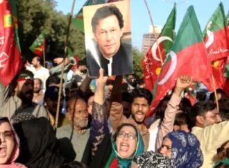 পাকিস্তানে ইমরান খান ইস্যুতে ব্যাপক বিক্ষোভের হুঁশিয়ারি