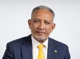 ২৪ বছরের অপেক্ষার শেষে নতুন প্রধানমন্ত্রী পেল ক্যারিবীয় দেশ সেন্ট ভিনসেন্ট