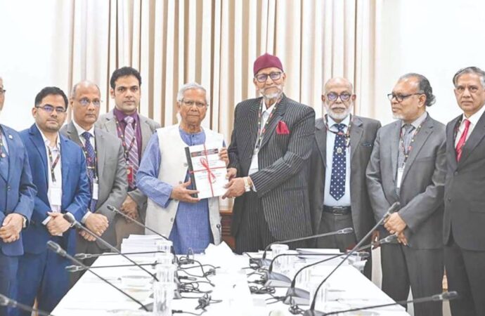 আ.লীগের দলগত জড়িততা ও মূল সমন্বয়কারীর তাপস