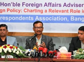 তারেক রহমানের দেশে ফিরে আসায় কোনো নিষেধাজ্ঞা নেই: পররাষ্ট্র উপদেষ্টা তৌহিদ হোসেন