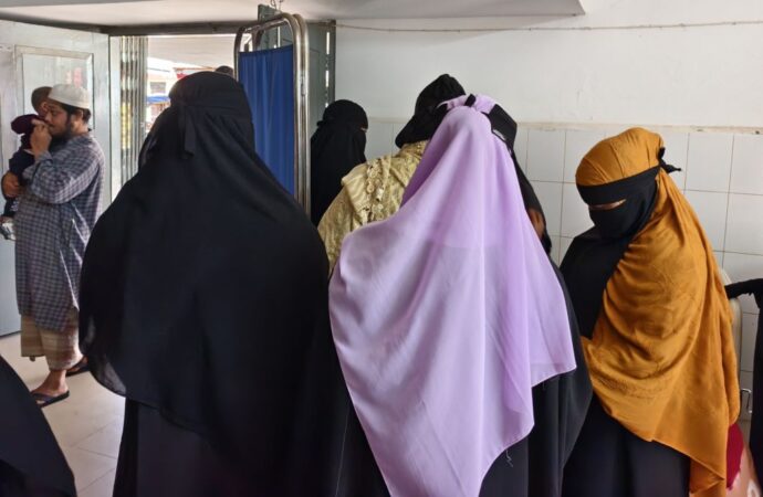 সেন্টমার্টিন নৌরুটে স্পিডবোট ডুবি: মা- মেয়ের করুণ মৃত্যু