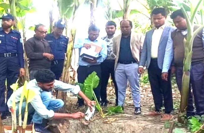 কেশবপুরে ভেজাল সারবিরোধী বিশেষ অভিযান