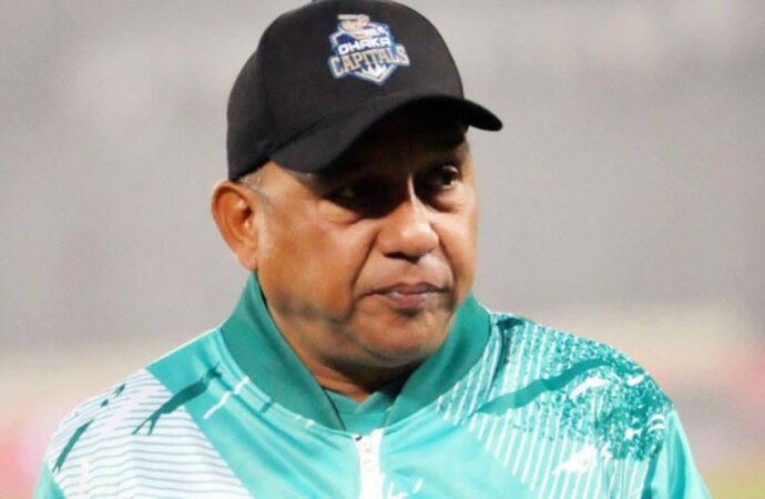 নোয়াখালী এক্সপ্রেসের কোচ হলেন খালেদ মাহমুদ সুজন