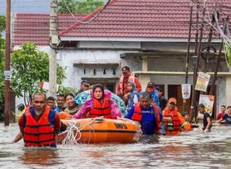 দক্ষিণপূর্ব এশিয়ায় বন্যা ও ভূমিধসে মৃত্যু ৫০০ ছাড়াল