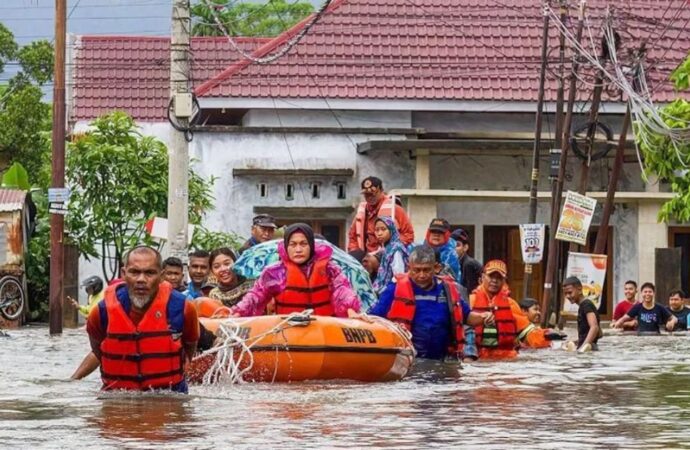 দক্ষিণপূর্ব এশিয়ায় বন্যা ও ভূমিধসে মৃত্যু ৫০০ ছাড়াল