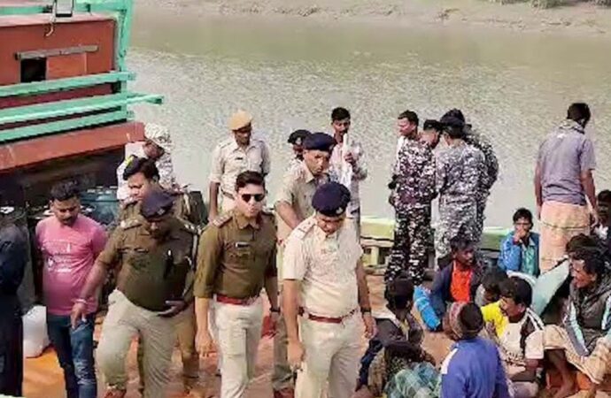 ভারতীয় জলসীমায় অনুপ্রবেশের জন্য ২৮ বাংলাদেশি জেলেকে আটক করল ভারত