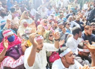 সরকারের কঠোর ব্যবস্থা শিক্ষকদের অসামঞ্জস্যপূর্ণ আন্দোলনের বিরুদ্ধে