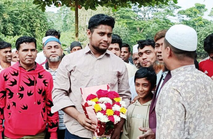 হাসনাত আবদুল্লাহ: ১৭ বছর আগে কোথায় ছিলাম, তা দেখেছি