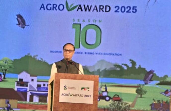 গভর্নর: ক্ষুদ্র উদ্যোক্তাদের জন্য পেপ্যালের সাথে যুক্ত হচ্ছে বাংলাদেশ