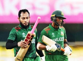 নিলামে অবিক্রীত মুশফিক ও মাহমুদউল্লাহ