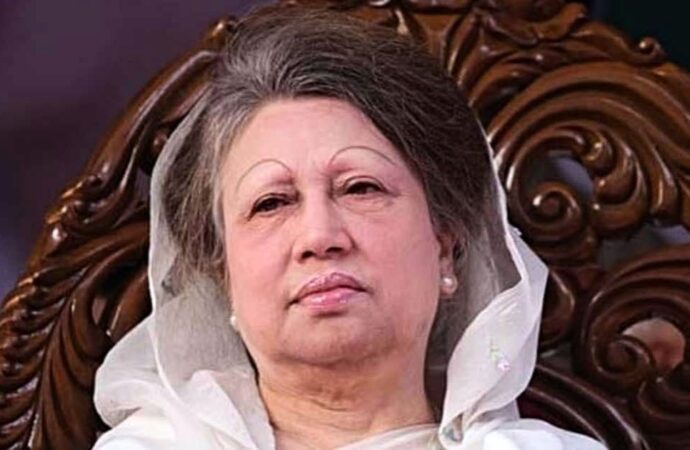 খালেদা জিয়াকে লন্ডনে নেওয়ার জন্য জার্মানি থেকে এসেছে এয়ার অ্যাম্বুলেন্স