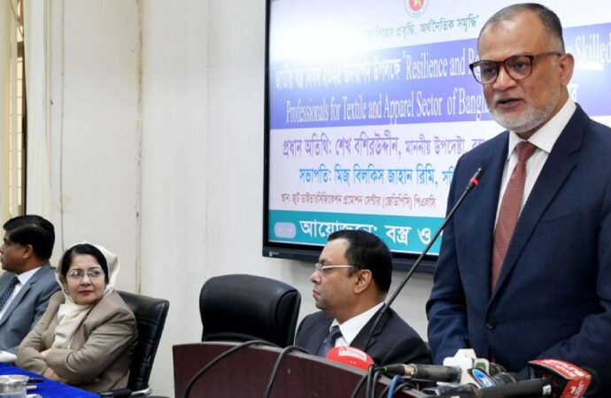 পাট খাতের ভুলের পুনরাবৃত্তি হবে না: বাণিজ্য উপদেষ্টা