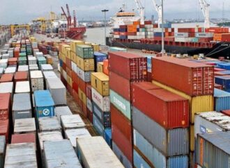 তালাবন্দী চার মাসে রপ্তানি আয়ে পতন, নভেম্বরে কমেছে ৫.৫৫ শতাংশ