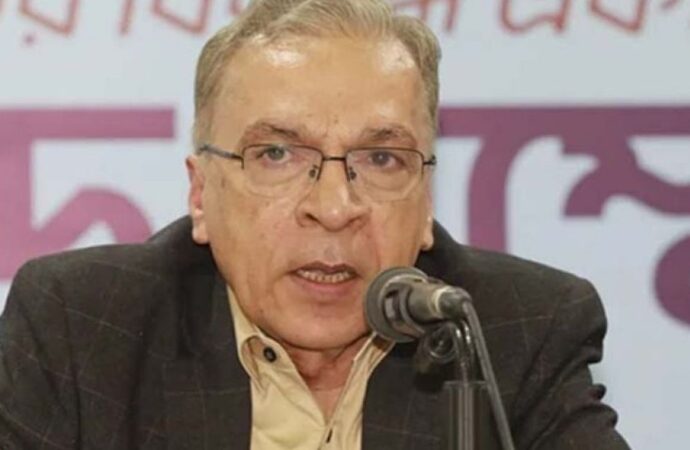 দুর্নীতির সাথে পাল্লা দিয়ে চলছে দখল ও চাঁদাবাজি: টিআইবি