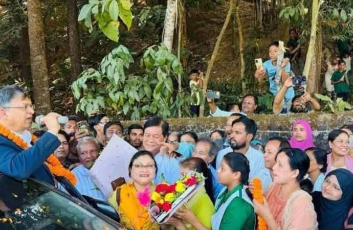 সালাহউদ্দিনের পথসভায় ব্যাপক জনসমুদ্রে হাজিরা