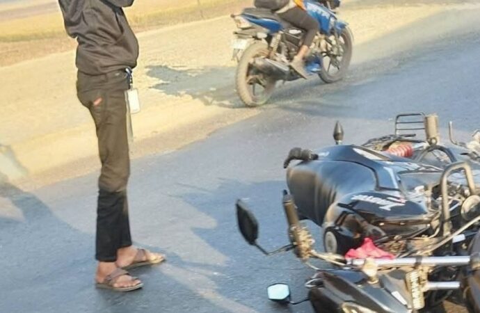 মাধবপুরে মহাসড়কে মুখোমুখি সংঘর্ষে মোটরসাইকেল আরোহী নিহত