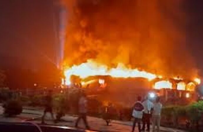 ভারতে নাইটক্লাবে ভয়াবহ আগুন, ২৩ জনের মৃত্যু