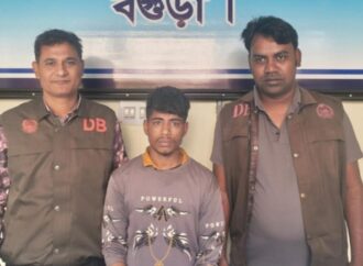 আদালত থেকে পালানো আসামি গ্রেপ্তার, বগুড়ার ৭ পুলিশ প্রত্যাহার