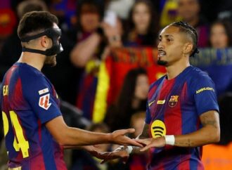 রাফিনিয়ার জোড়া গোলের সাহায্যে ওসাসুনাকে হারিয়ে রিয়ালের পয়েন্ট ব্যবধানে এগিয়ে গেল বার্সেলোনা