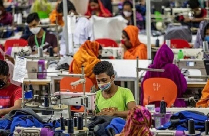 যুক্তরাষ্ট্রে বাড়লেও ইউরোপের বড় বাজারে পোশাক রপ্তানি কমছে