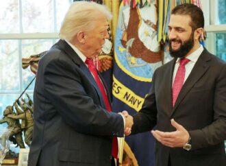 যুক্তরাষ্ট্র থেকে সিরিয়ার উপর থেকে অর্থনৈতিক নিষেধাজ্ঞা স্থায়ীরূপে প্রত্যাহার