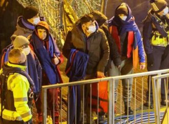 ইউরোপীয়দের ধারণা: অধিকাংশ অভিবাসী ‘অবৈধ’ বলে মনে করেন তারা