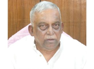 স্ত্রী-সন্তানসহ সাবেক স্বরাষ্ট্রমন্ত্রীর বিরুদ্ধে দুদকের চার্জশিট