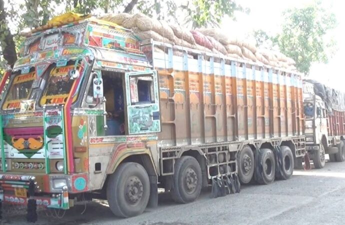 স্থলবন্দরগুলোতে ডিজিটাল ট্রাক মনিটরিং সিস্টেম চালু করল এনবিআর