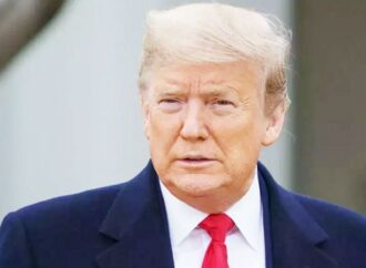 ট্রাম্প স্থগিত করলেন গ্রিন কার্ড লটারি