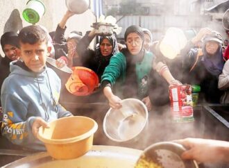 গাজায় দুর্ভিক্ষের আতঙ্ক কাটছে, তবে সংকট এখনও বিদ্যমান