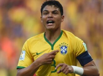 ৪১ বছর বয়সে ব্রাজিলিয়ান কিংবদন্তি থিয়াগো সিলভা আবারো পোর্তোতে ফিরলেন