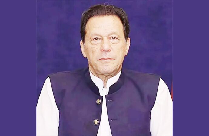 পাকিস্তানে আন্দোলনের ডাক ইমরান খানের