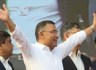 প্রত্যাশিত বাংলাদেশ গড়তে সবাইকে নিয়ে এগিয়ে যেতে চান তারেক রহমান